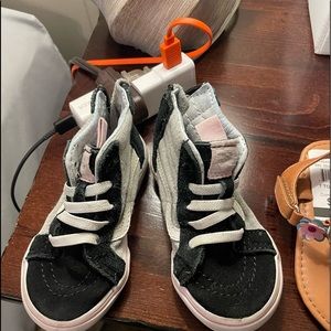 3t and 4t clothes.   Size 6-8 shoes